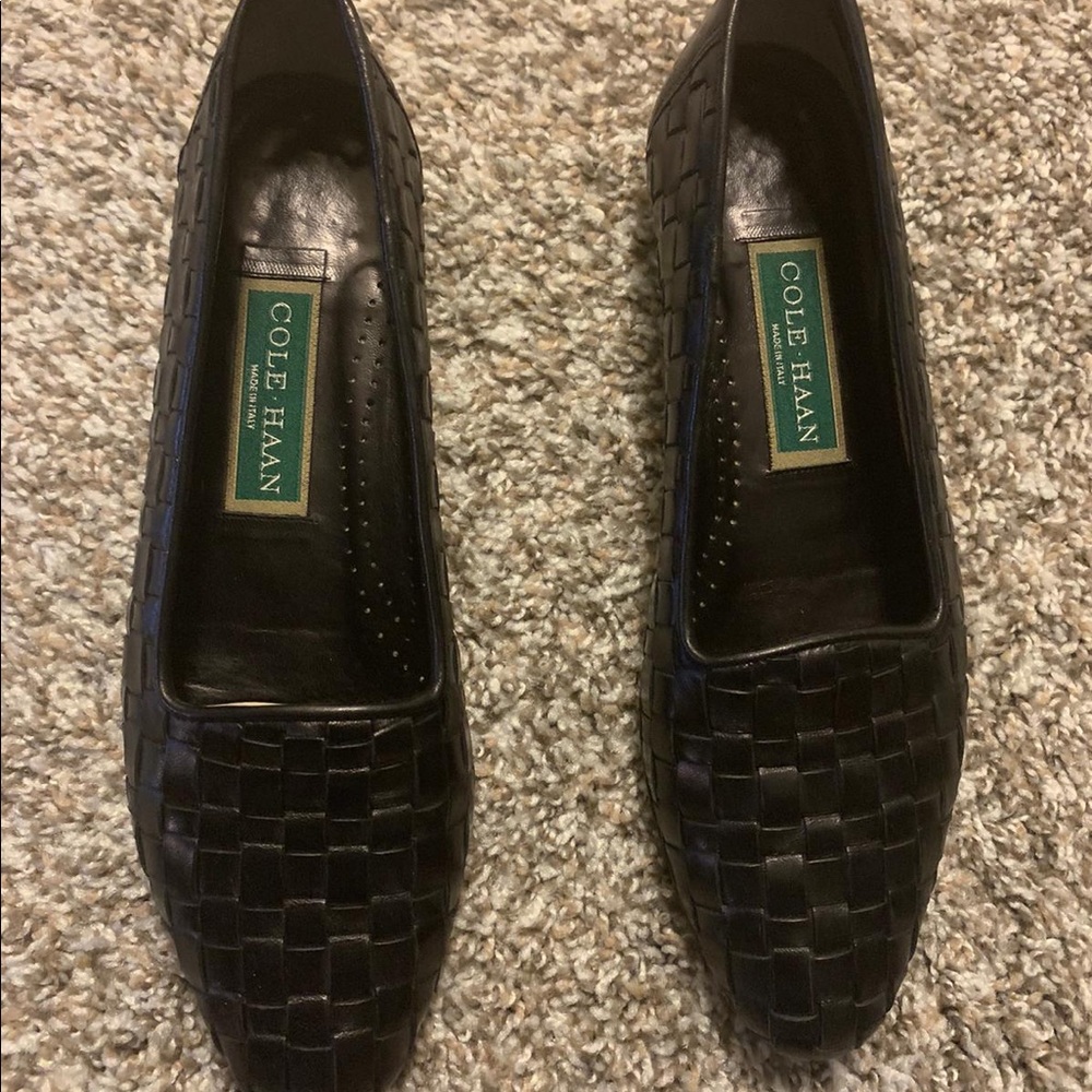 Cole Haan Women’s Black leather shoe